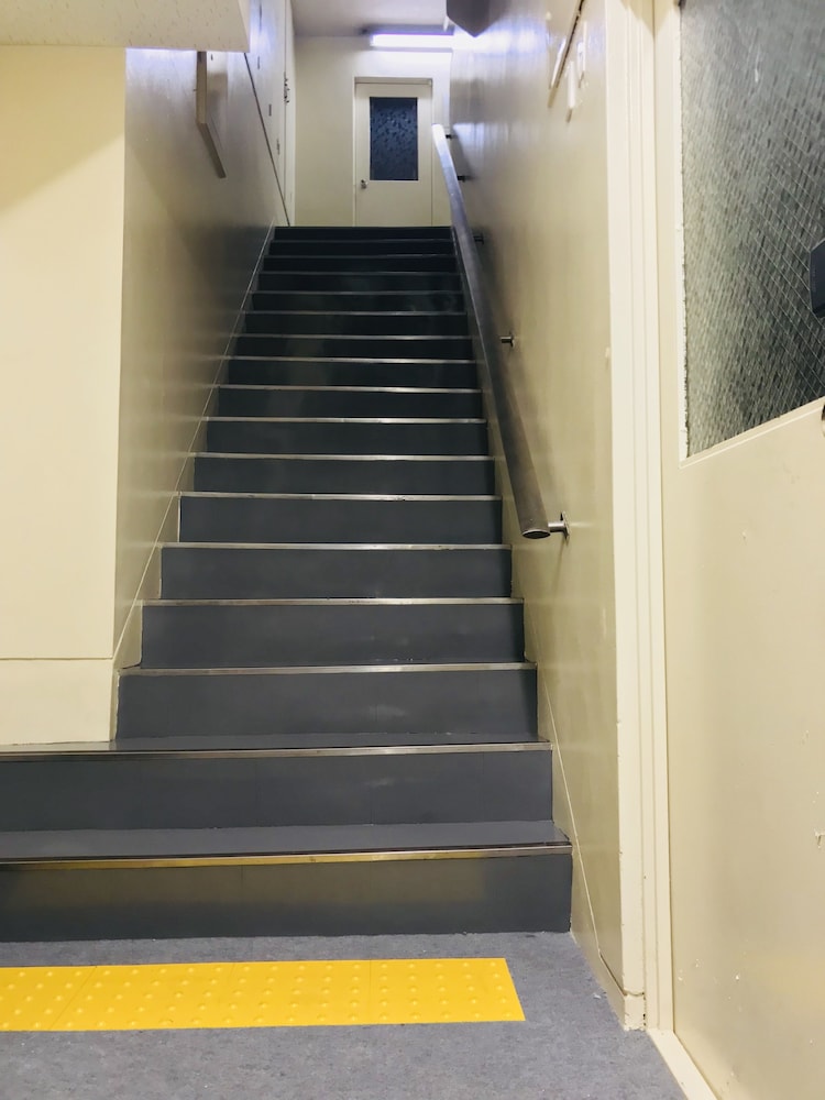 ワンホステル アンド スタンディングバー 姫路