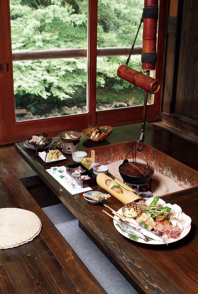 囲炉裏の宿 豊楽 姫路