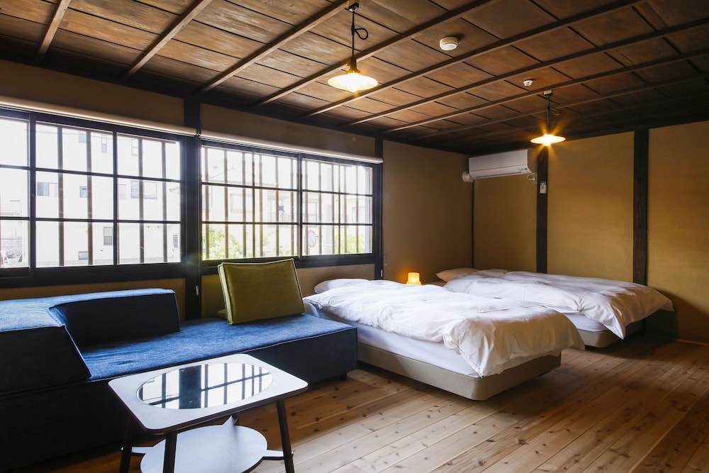 祥吉姉妹館 KARIYA RYOKAN Q 姫路