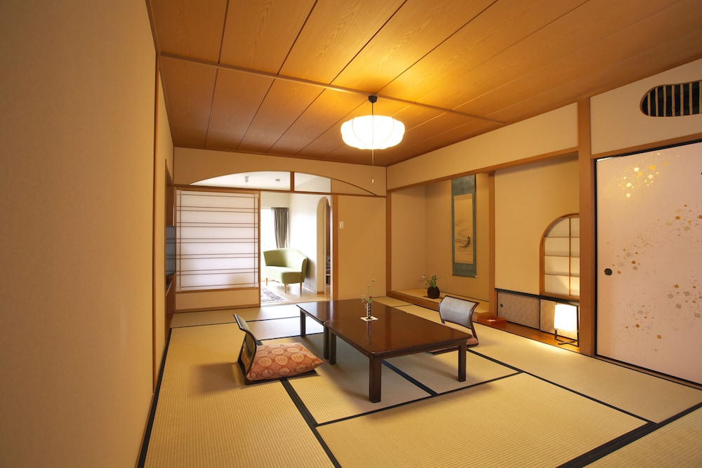 本陣平野屋 花兆庵 高山