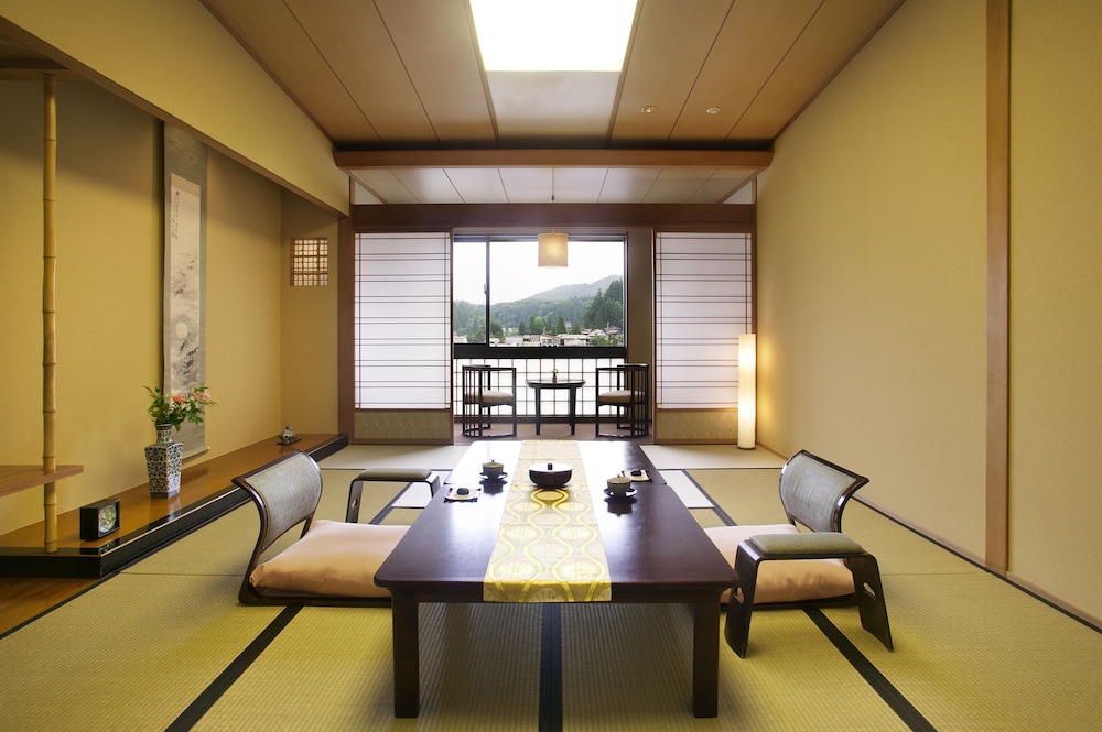 本陣平野屋 花兆庵 高山