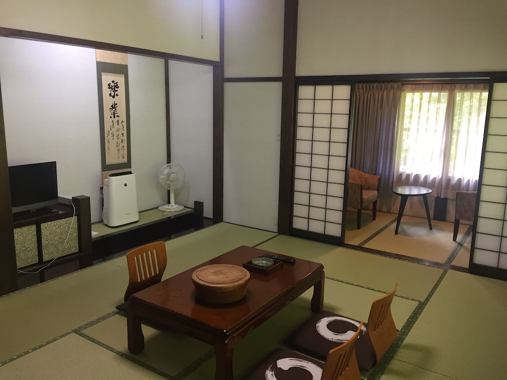 旅館 むら山 高山