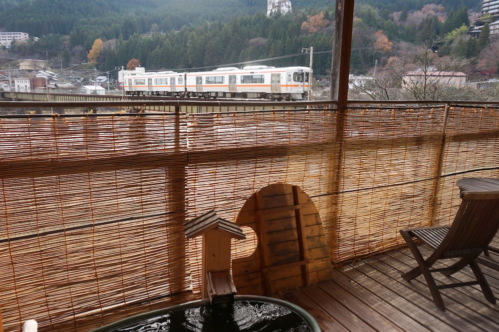 下呂温泉 望川館 高山