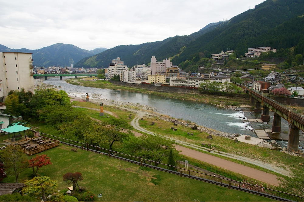 下呂温泉 望川館 高山