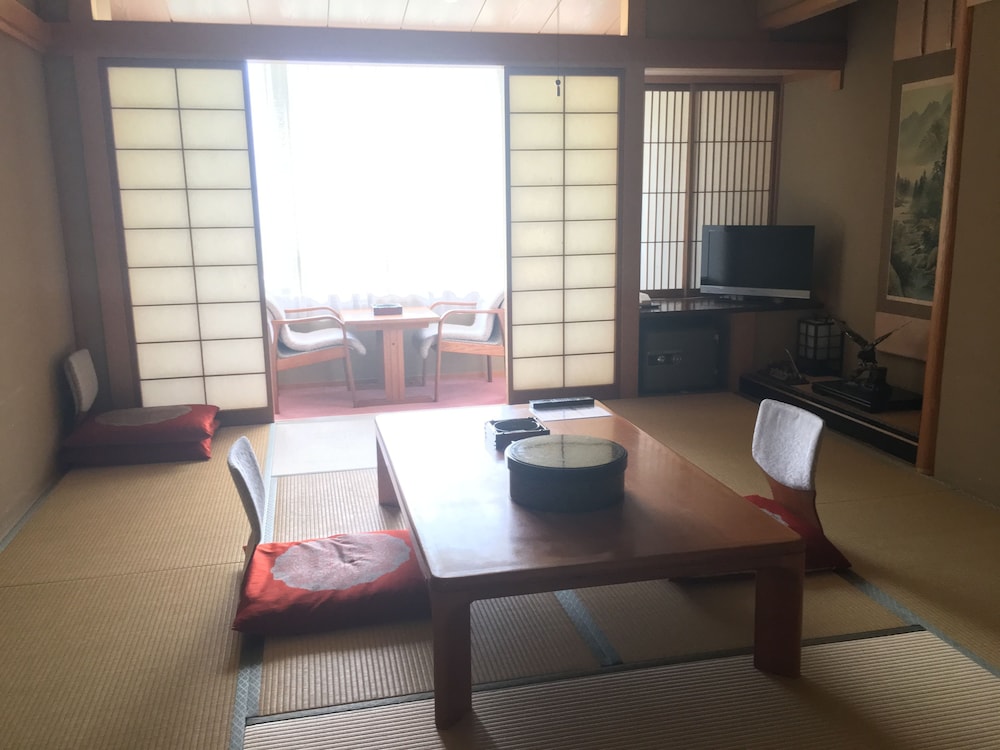 旅館 山水 高山