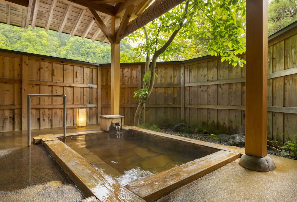 奥飛騨 薬師のゆ 本陣 高山
