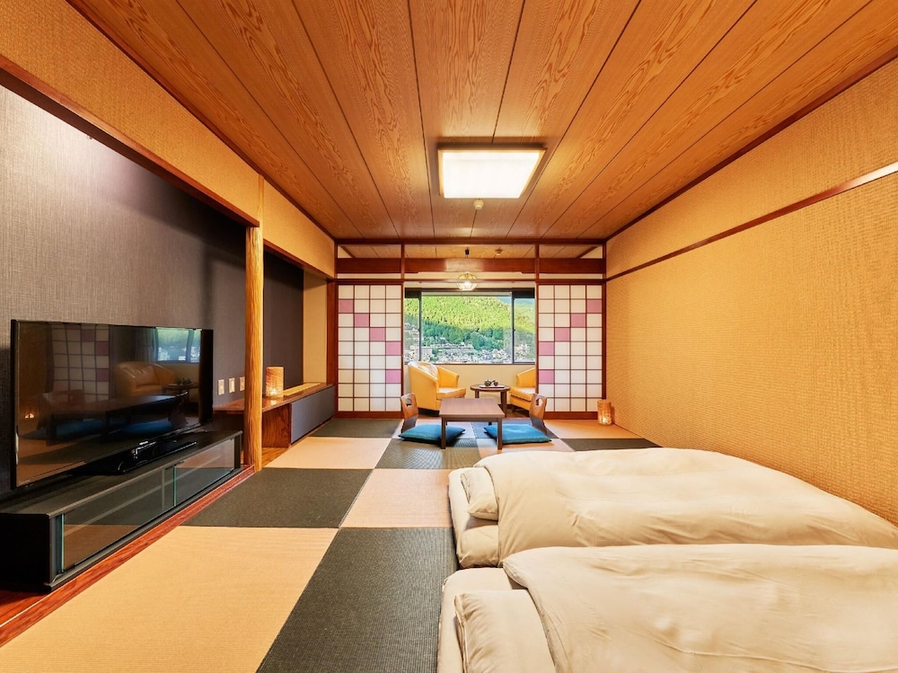 大江戸温泉物語PREMIUM 下呂本館 高山