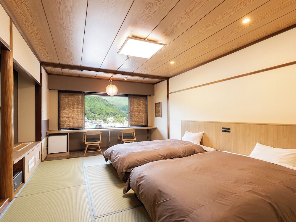 大江戸温泉物語PREMIUM 下呂本館 高山