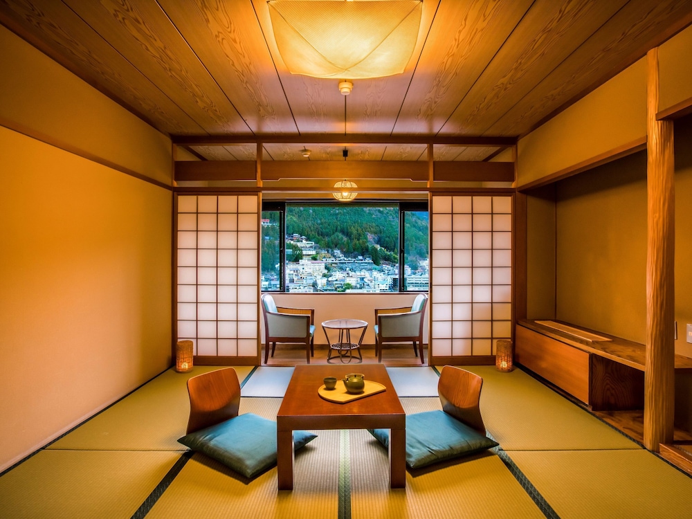 大江戸温泉物語PREMIUM 下呂本館 高山