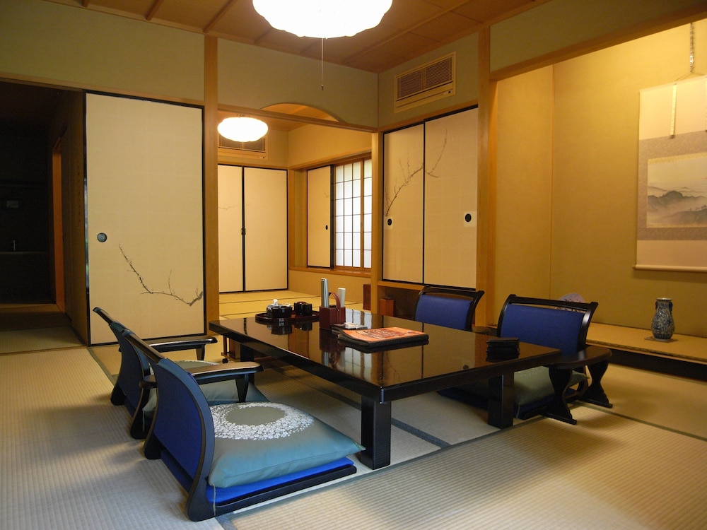 川上屋花水亭 高山