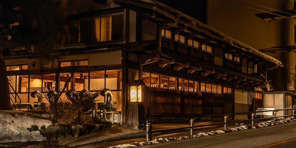 旅館 岐山 高山