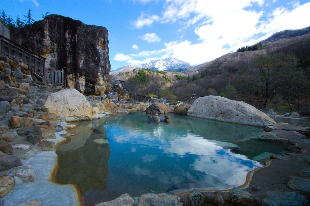 水明館 佳留萱山荘 高山