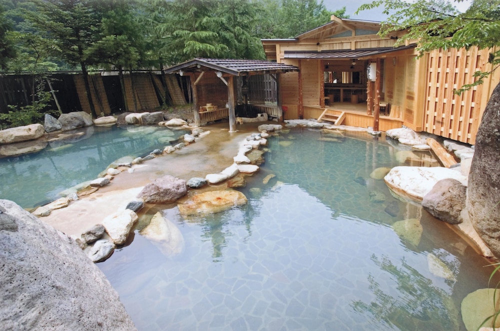 水明館 佳留萱山荘 高山