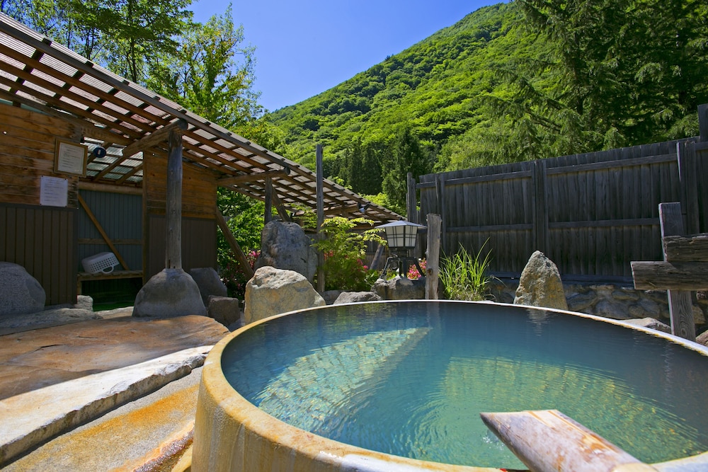 水明館 佳留萱山荘 高山