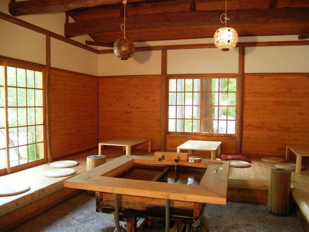 水明館 佳留萱山荘 高山
