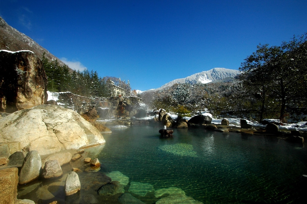 水明館 佳留萱山荘 高山