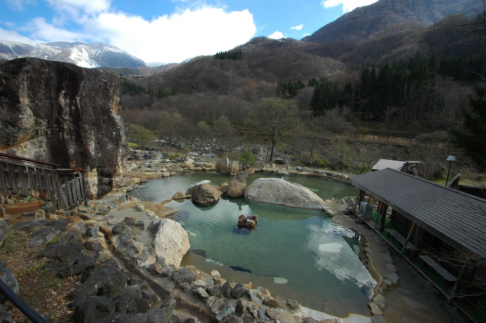 水明館 佳留萱山荘 高山