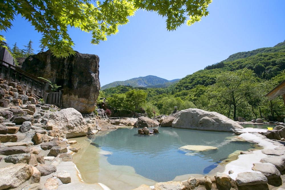 水明館 佳留萱山荘 高山