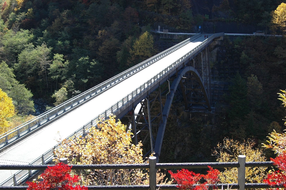 水明館 佳留萱山荘 高山
