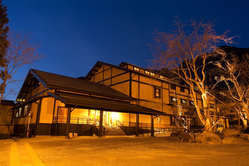 匠の宿　深山桜庵 高山