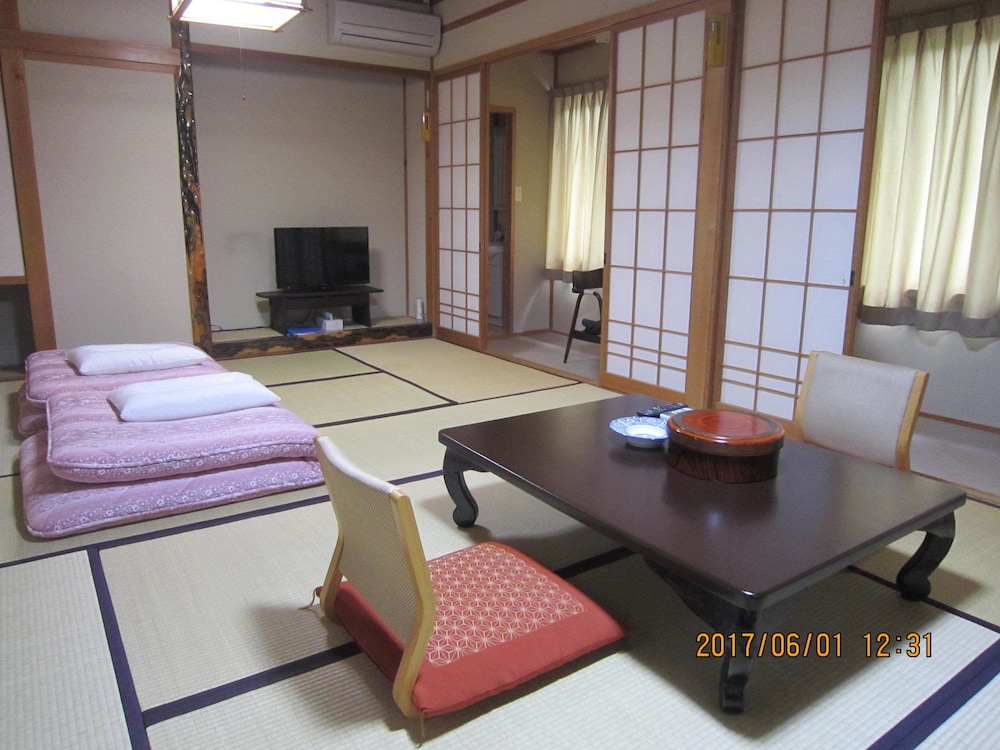 RYOKAN FUJIYA 高山