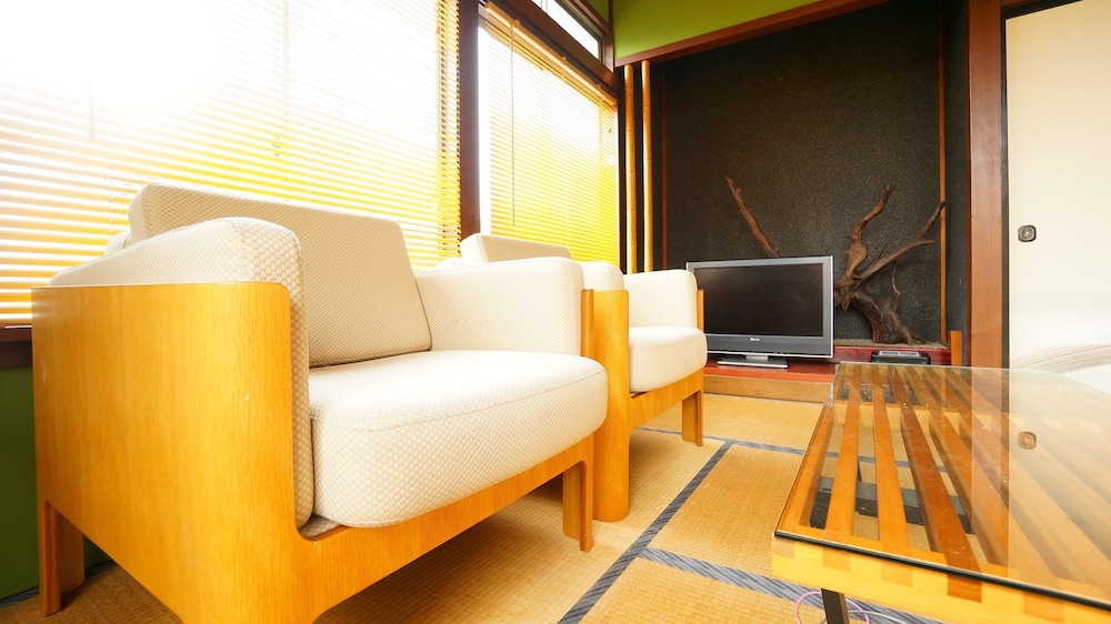 SUPER TOMATO HOUSE TAKAYAMA 高山
