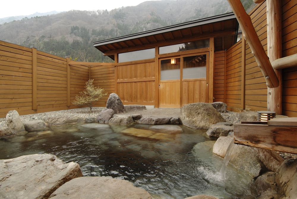 宝山荘 高山
