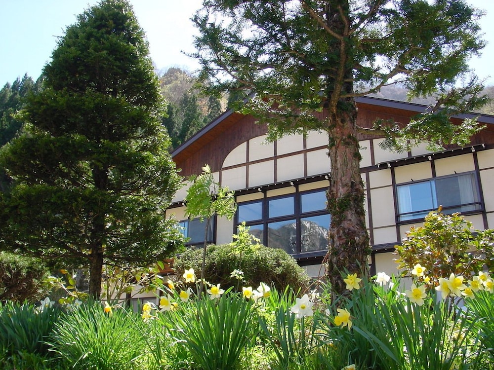 民宿 粋泉荘 高山