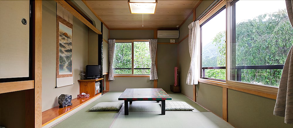 民宿 粋泉荘 高山