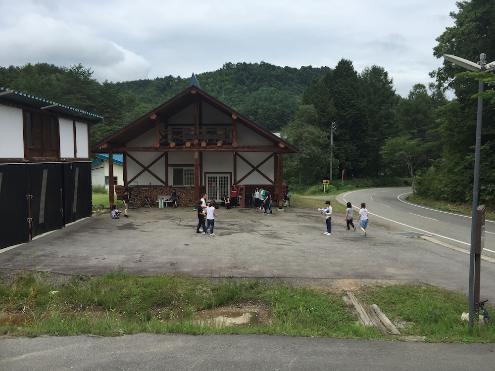 オープンハートペンション平川 高山
