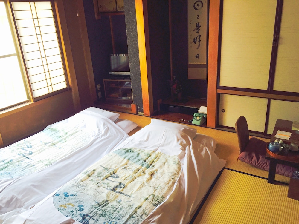 旅館かみなか 高山