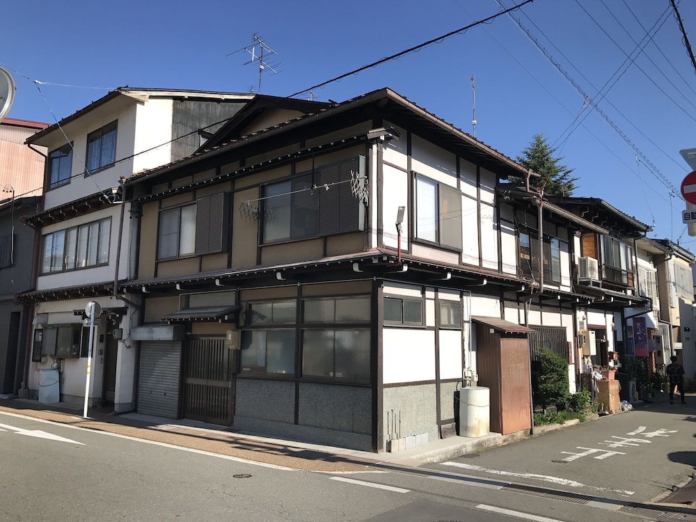 ゲストハウスだるま 高山