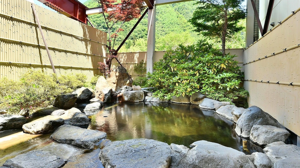 田島館 高山
