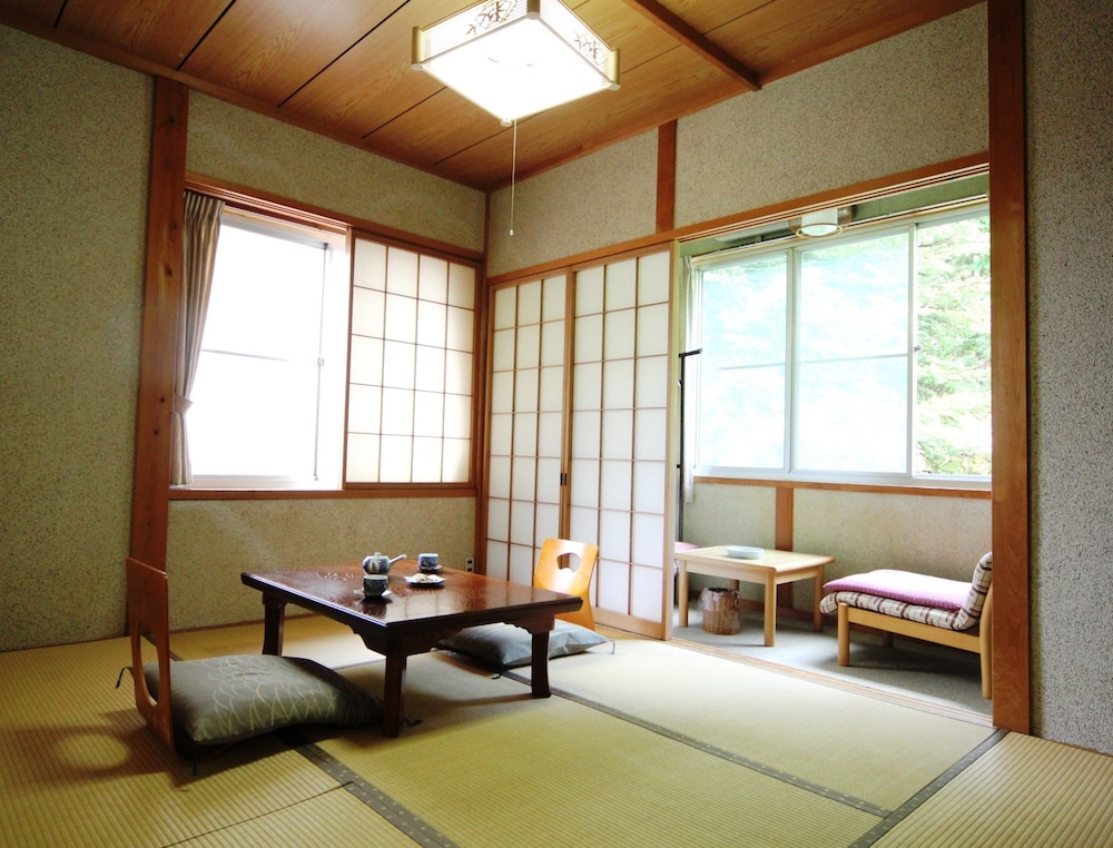 静岳館 高山