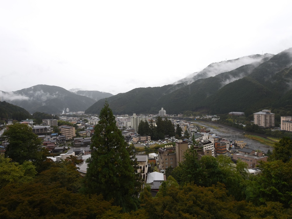 ゆらぎの里 ひだ山荘 高山