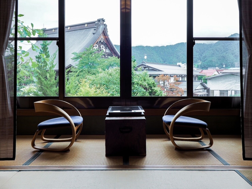 八ツ三館 高山