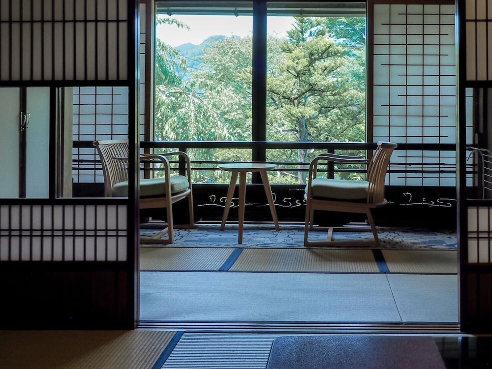 八ツ三館 高山