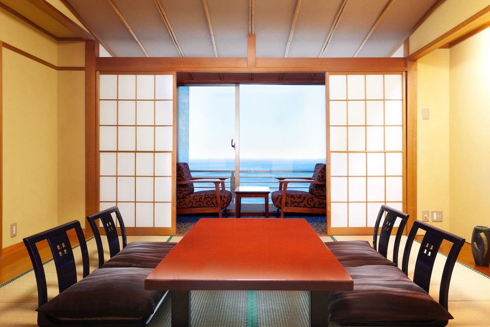 吉祥 CAREN 東伊豆