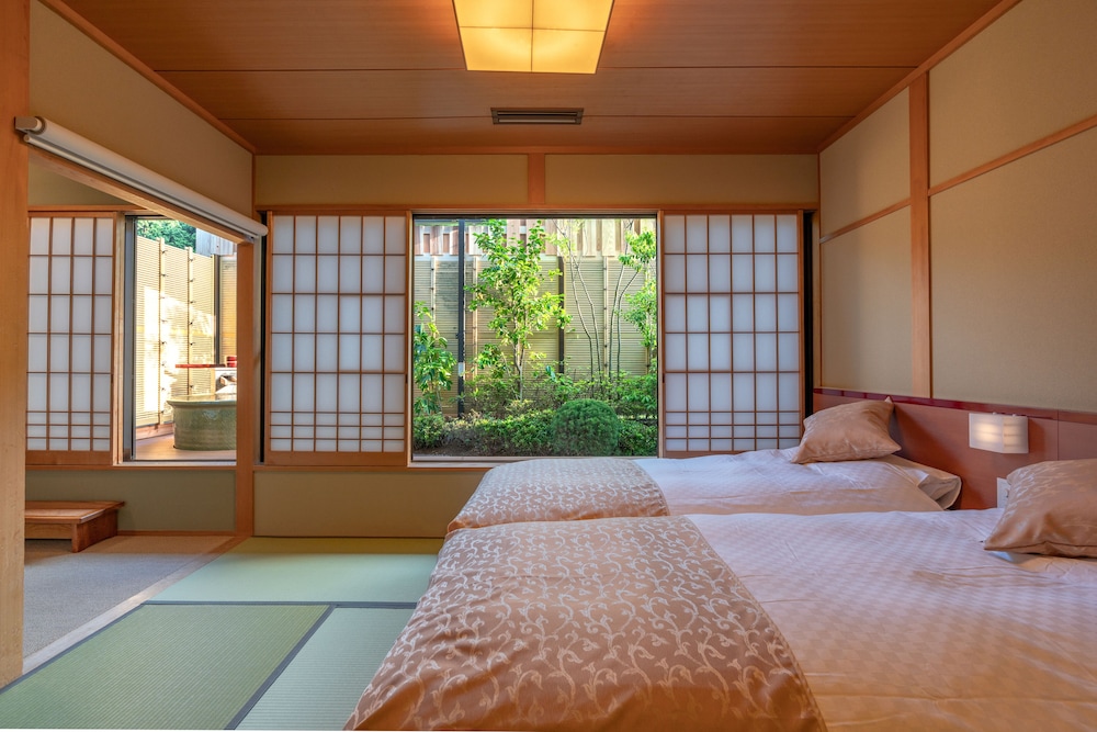 奈良偲の里 玉翠 -大人専用 東伊豆