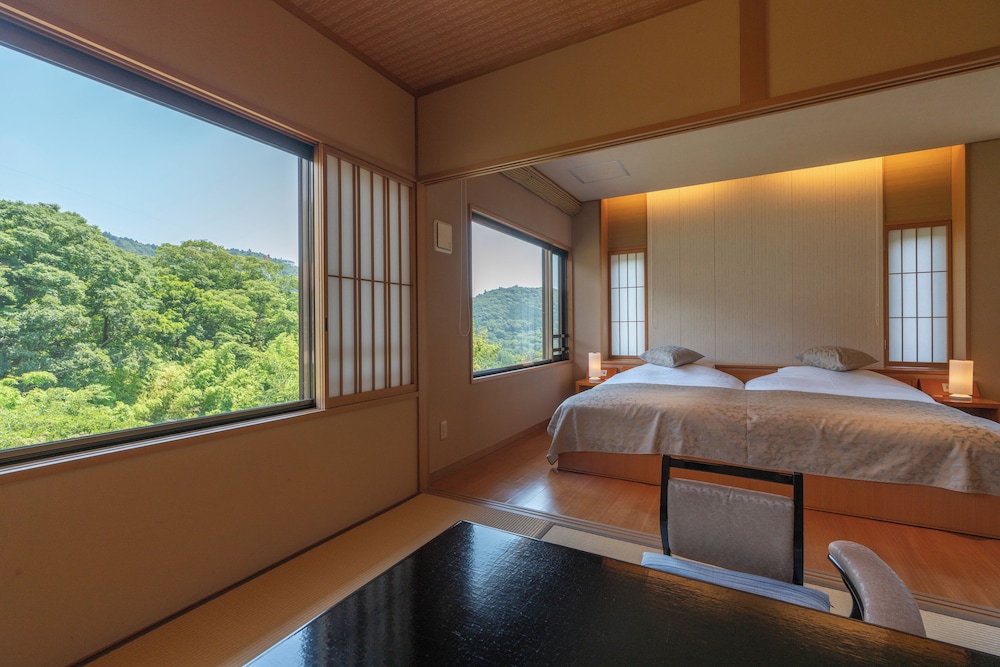 奈良偲の里 玉翠 -大人専用 東伊豆