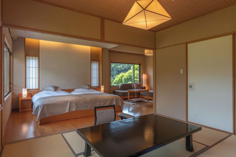 奈良偲の里 玉翠 -大人専用 東伊豆