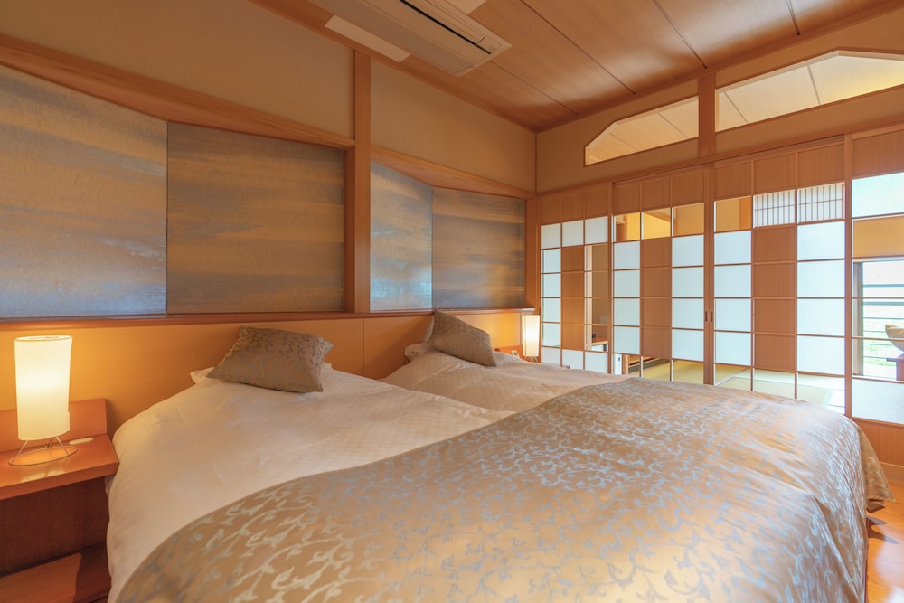 奈良偲の里 玉翠 -大人専用 東伊豆
