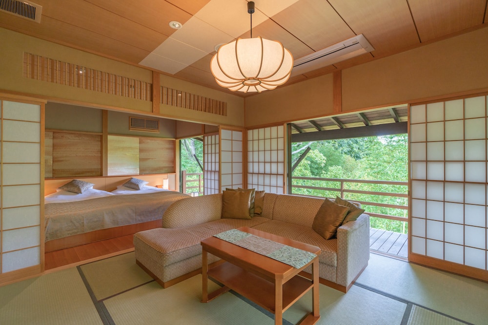 奈良偲の里 玉翠 -大人専用 東伊豆