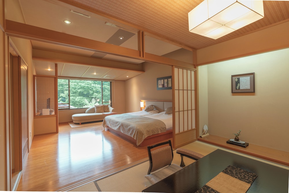 奈良偲の里 玉翠 -大人専用 東伊豆