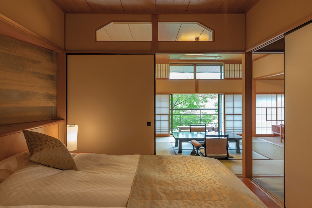 奈良偲の里 玉翠 -大人専用 東伊豆