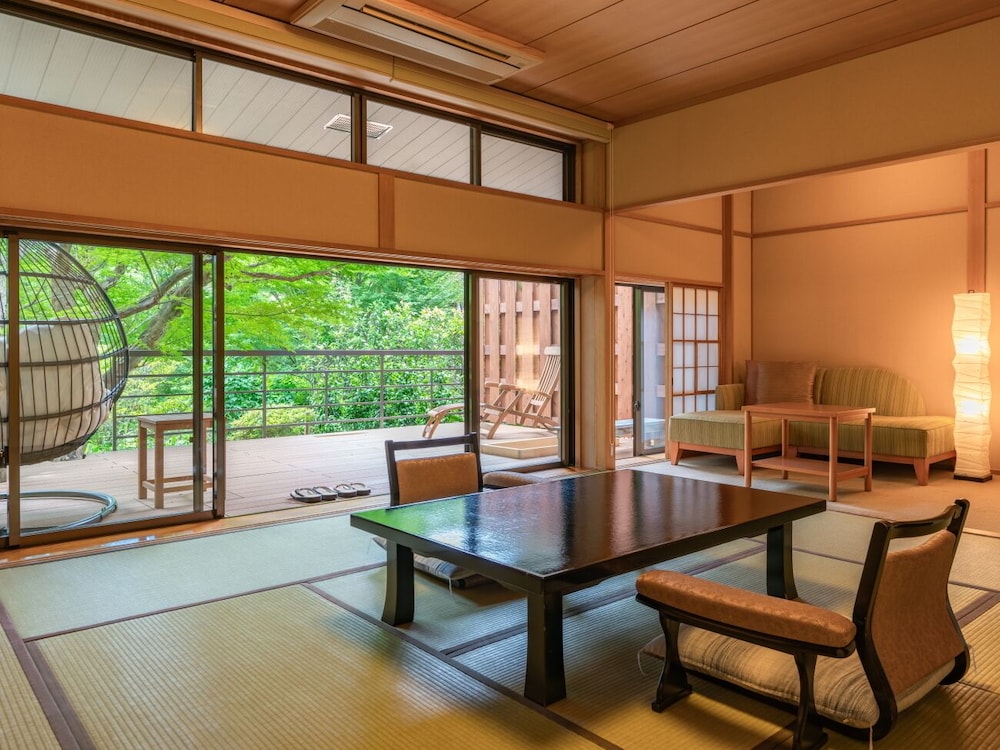 奈良偲の里 玉翠 -大人専用 東伊豆