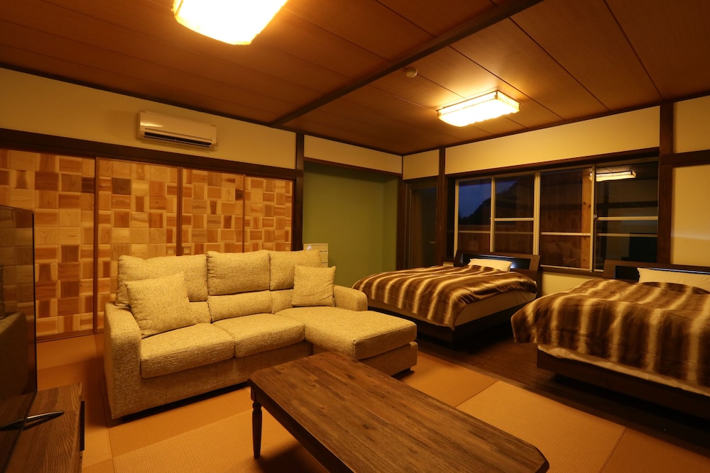 AMIS DROLES アミ・ドローラ＜LIBERTY RESORT＞ 東伊豆