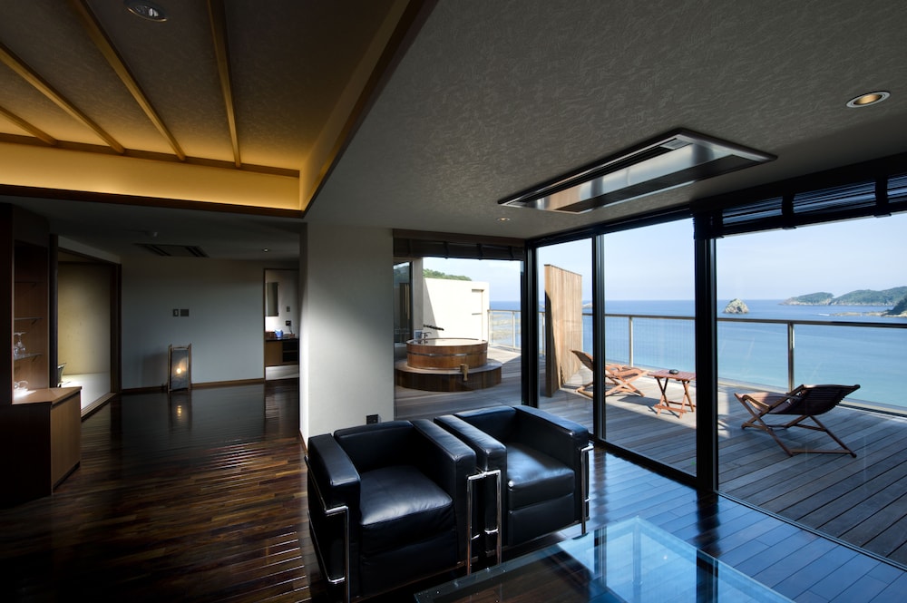 THE SPA RESORT 別邸 洛邑 熱海