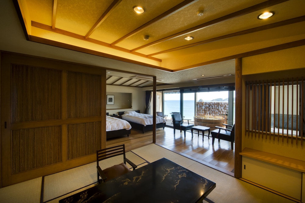 THE SPA RESORT 別邸 洛邑 熱海