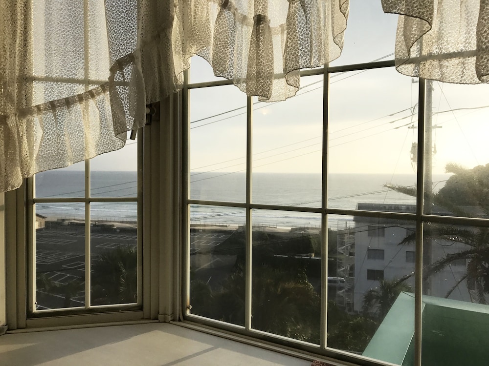 ペンション100万本のバラ 熱海